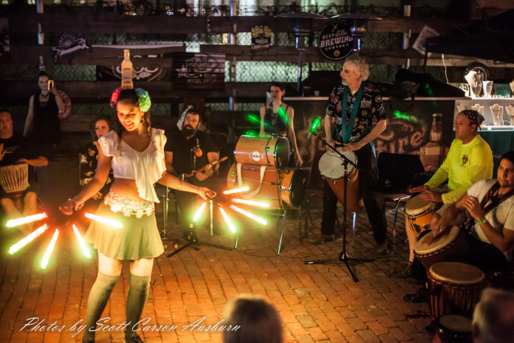 Undercutting Performers by Tina Lee. Photo by scott carson ausburn.